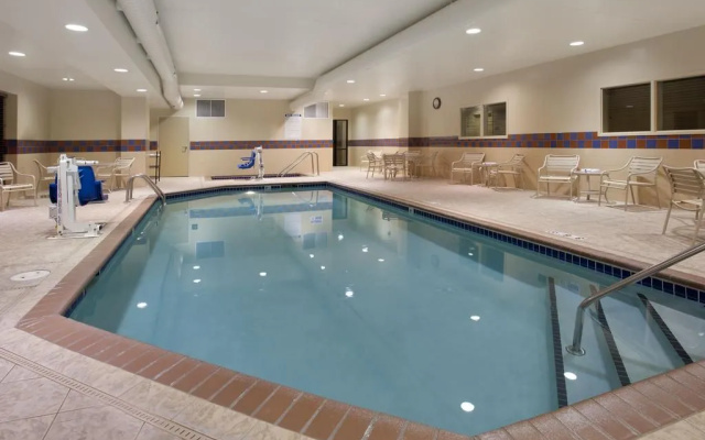 photo 5 of Hampton Inn & Suites Minneapolis St. Paul Airport-Mall of America