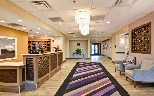 photo 2 of Hampton Inn & Suites Ashland