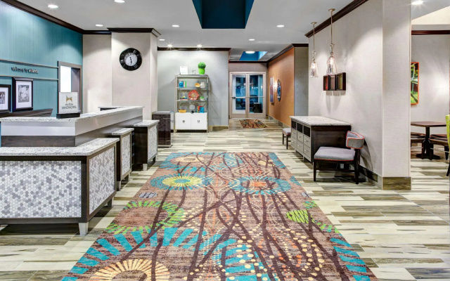 photo 2 of Hampton Inn & Suites by Hilton Atlanta Perimeter Dunwoody