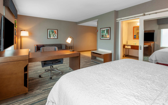 photo 2 of Hampton Inn & Suites Bloomfield Hills Detroit