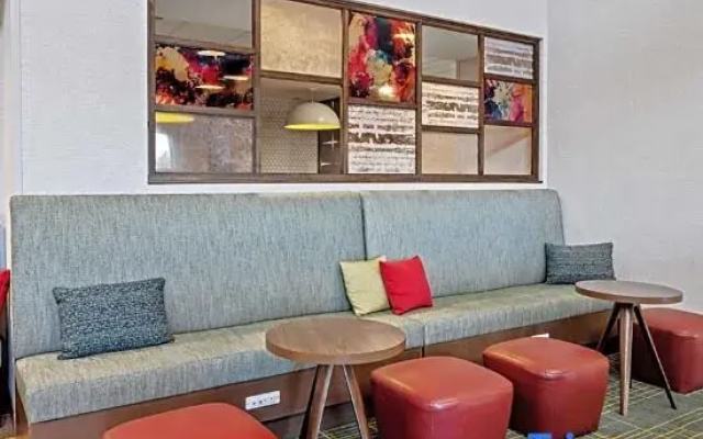 photo 2 of Hampton Inn  Suites by Hilton Cincinnati West