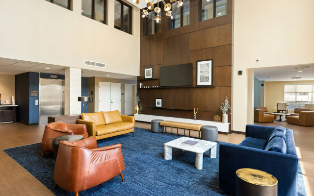 photo 2 of Hampton Inn & Suites Los Angeles - Glendale
