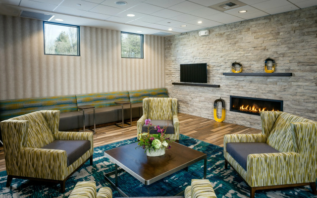photo 2 of Hampton Inn & Suites by Hilton Seattle/Northgate