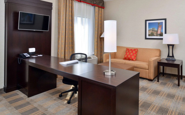 photo 3 of Hampton Inn & Suites California University-Pittsburgh