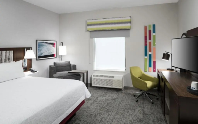photo 4 of Hampton Inn & Suites Cape Canaveral Cruise Port
