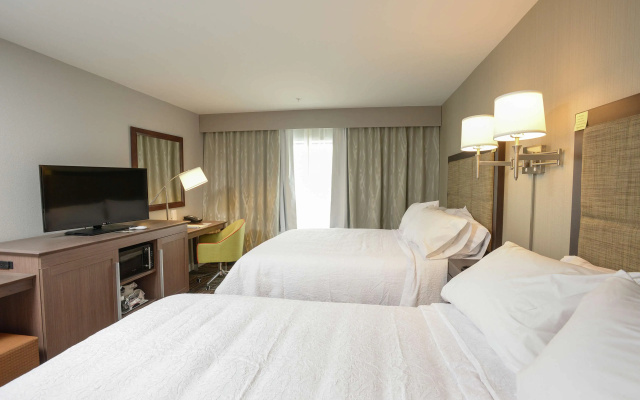 photo 5 of Hampton Inn and Suites Cincinnati Kenwood