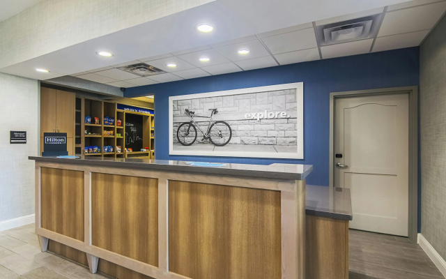 photo 2 of Hampton Inn & Suites Dallas/Richardson