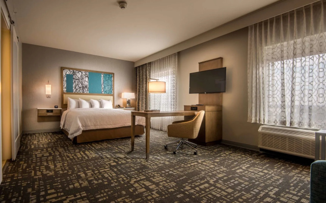 photo 3 of Hampton Inn & Suites Dallas The Colony