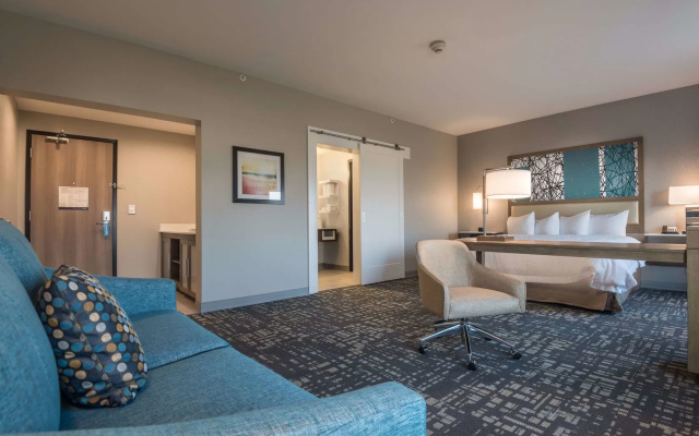 photo 5 of Hampton Inn & Suites Dallas The Colony