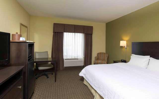 photo 4 of Hampton Inn & Suites Danville