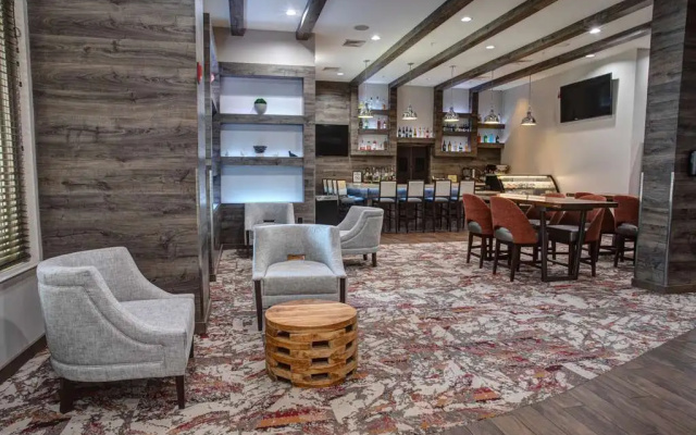 photo 2 of Hampton Inn & Suites Newark Airport Elizabeth