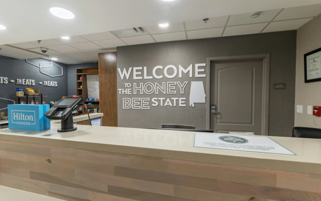 photo 2 of Hampton Inn & Suites Florence-Downtown
