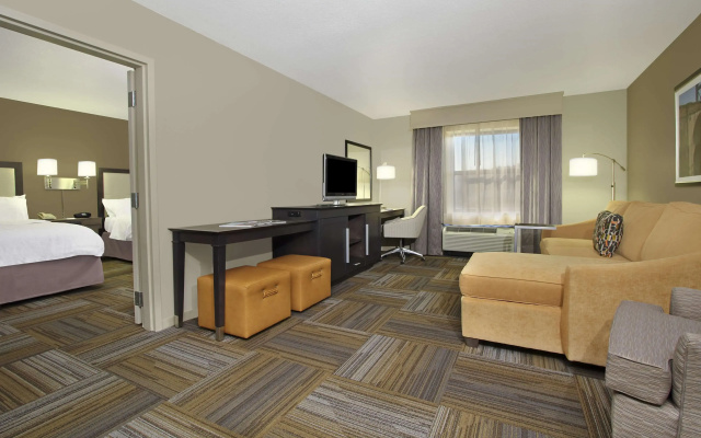 photo 4 of Hampton Inn & Suites Florence-Downtown