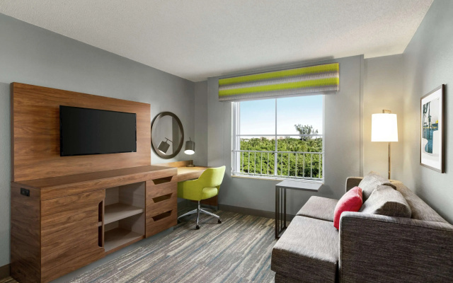 photo 4 of Hampton Inn & Suites Ft. Lauderdale Arpt/South Cruise Port