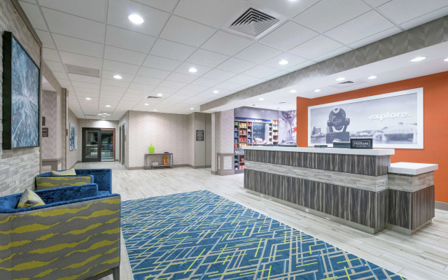 photo 2 of Hampton Inn & Suites Glenarden/Washington DC