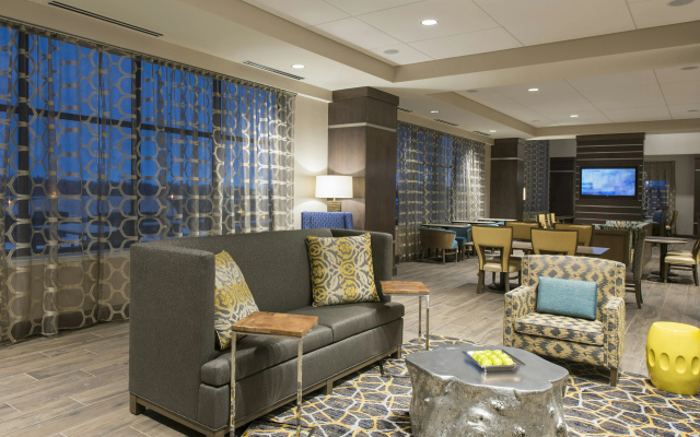 photo 2 of Hampton Inn & Suites Grand Rapids Downtown