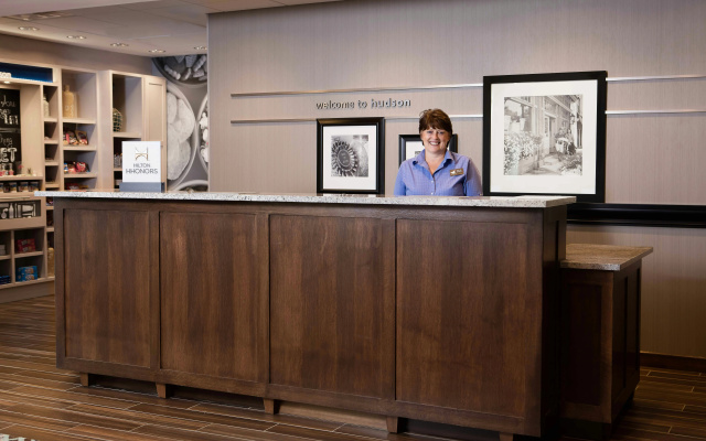 photo 2 of Hampton Inn & Suites Hudson