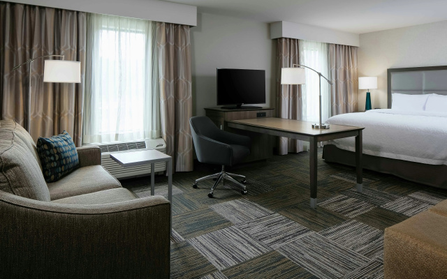 photo 3 of Hampton Inn & Suites Hudson