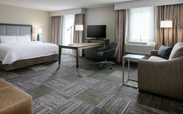 photo 4 of Hampton Inn & Suites Hudson