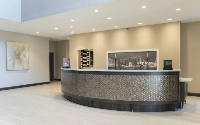 photo 2 of Hampton  Inn & Suites Indianapolis-Keystone