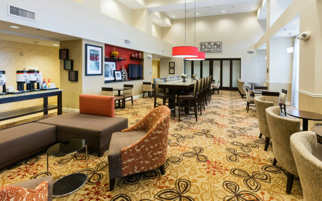 photo 2 of Hampton Inn Suites Jacksonville Airport
