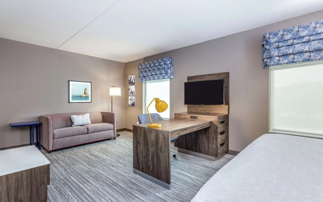 photo 5 of Hampton Inn & Suites Kittery-Portsmouth