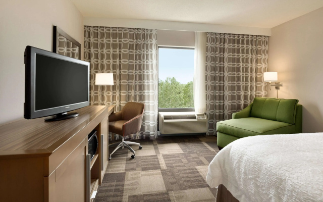 photo 4 of Hampton Inn & Suites Largo