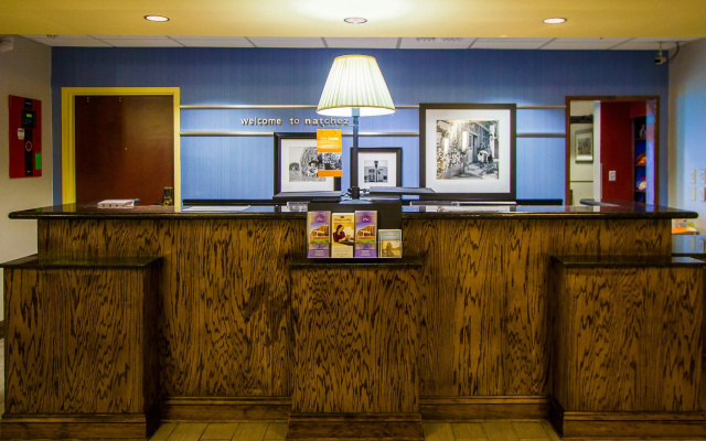 photo 2 of Hampton Inn & Suites Natchez