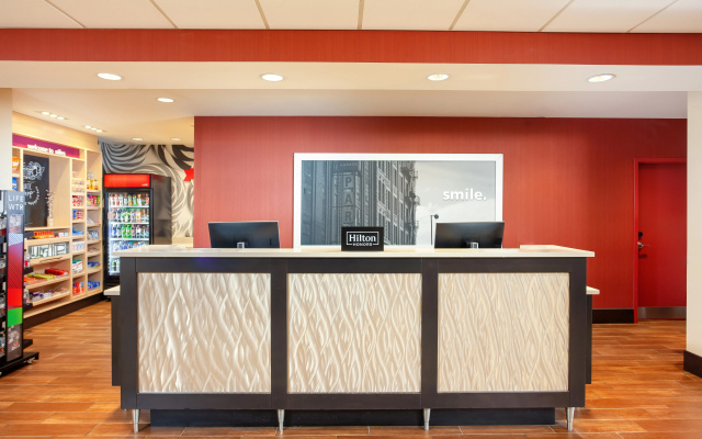 photo 2 of Hampton Inn & Suites Niles/Warren