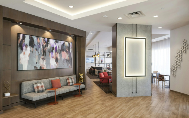 photo 5 of Hampton Inn & Suites Phoenix Downtown
