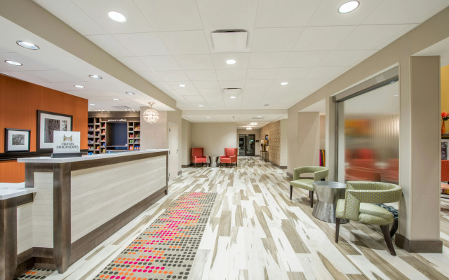 photo 2 of Hampton Inn & Suites Phoenix East Mesa