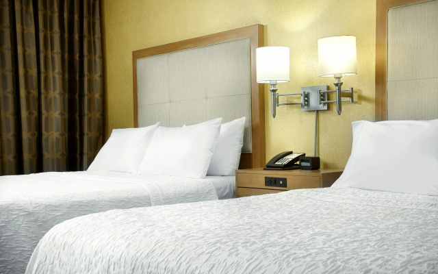 photo 5 of Hampton Inn & Suites Pittsburgh Airport South–Settlers Ridge