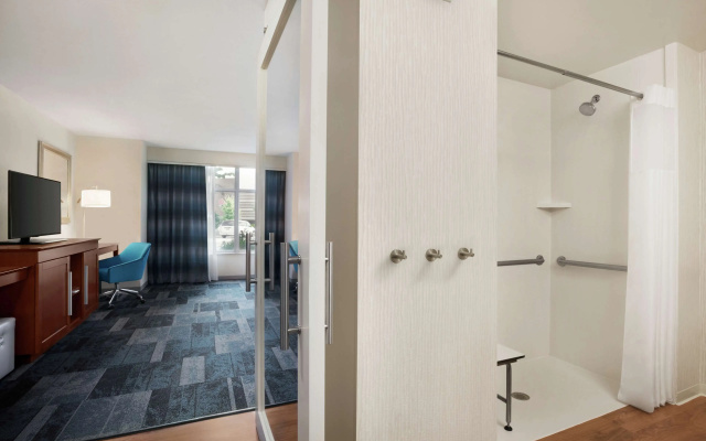 photo 4 of Hampton Inn & Suites Rosemont Chicago O'Hare