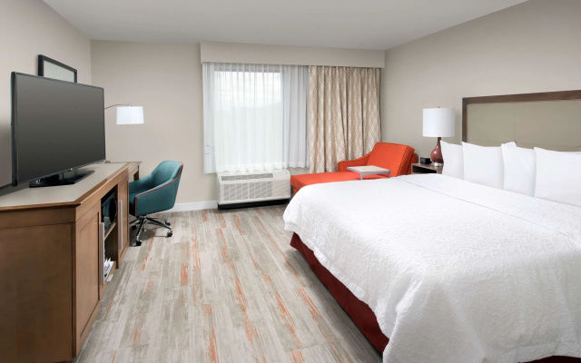 photo 4 of Hampton Inn & Suites San Antonio Lackland AFB SeaWorld
