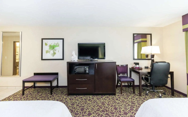 photo 3 of Hampton Inn and Suites Sandusky Milan