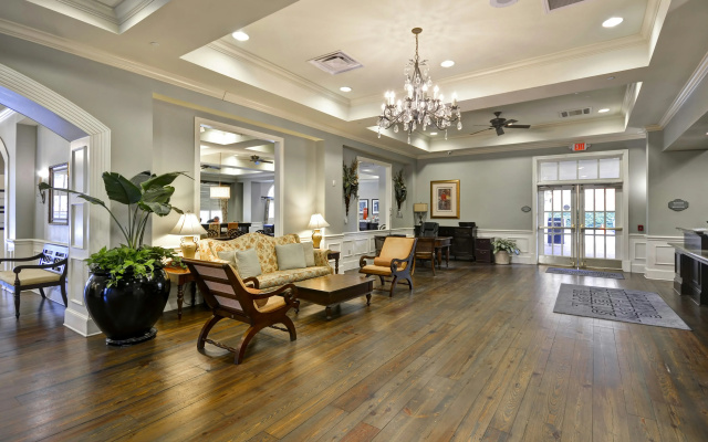 photo 2 of Hampton Inn & Suites Savannah Historic District