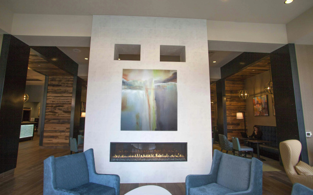 photo 2 of Hampton Inn & Suites Downtown St. Paul