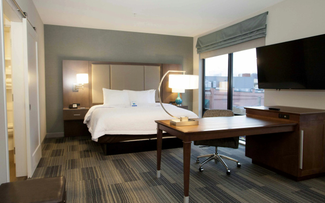 photo 4 of Hampton Inn & Suites Downtown St. Paul