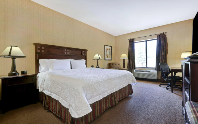 photo 2 of Hampton Inn & Suites Tahoe-Truckee