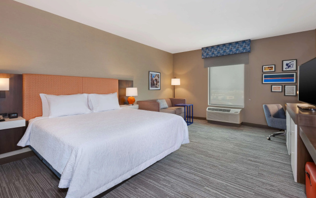photo 3 of Hampton Inn & Suites Wells