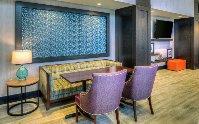 photo 3 of Hampton Inn & Suites Wixom