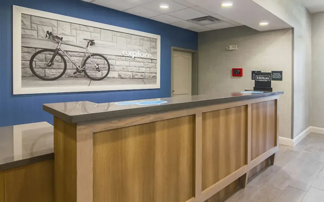 photo 2 of Hampton Inn & Suites Dallas/Richardson