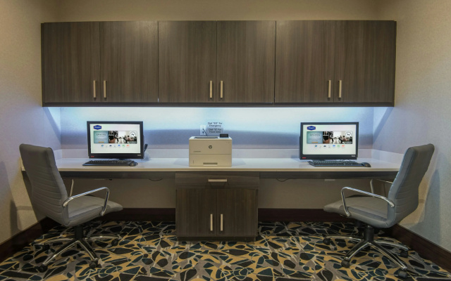 photo 3 of Hampton Inn & Suites Dallas-The Colony, TX