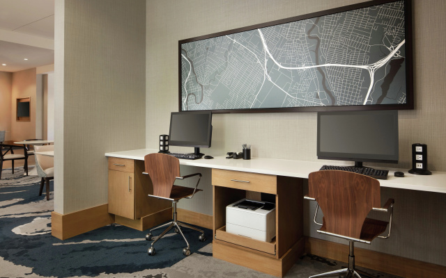 photo 4 of Hampton Inn & Suites Teaneck Glenpointe