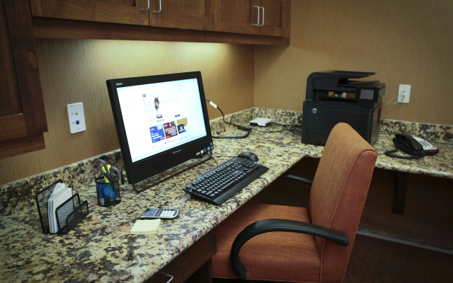 photo 3 of Hampton Inn Union City