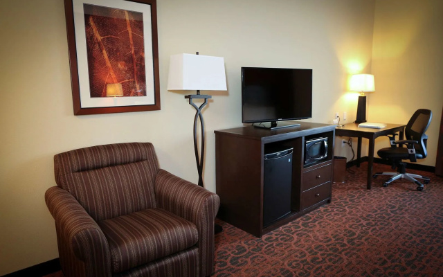 photo 4 of Hampton Inn Union City