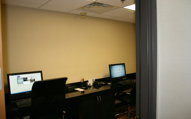 photo 3 of Hampton Inn Uniontown