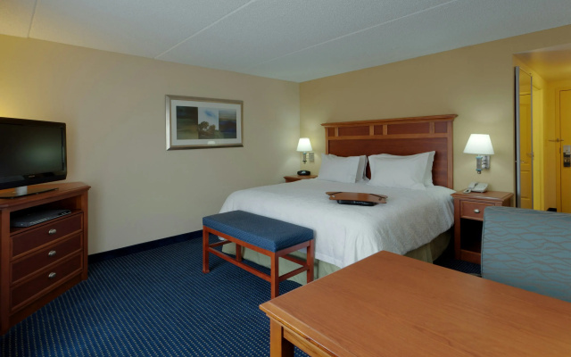 photo 3 of Hampton Inn Warrenton