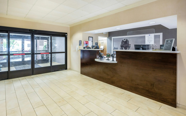 photo 2 of Hampton Inn Wilmington-Medical Park