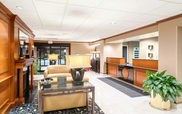 photo 2 of Hampton Inn Wilmington/newark